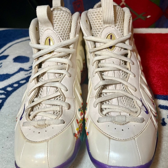 Nike fruity pebble foamposite White Sneakers 6y - Picture 7 of 9